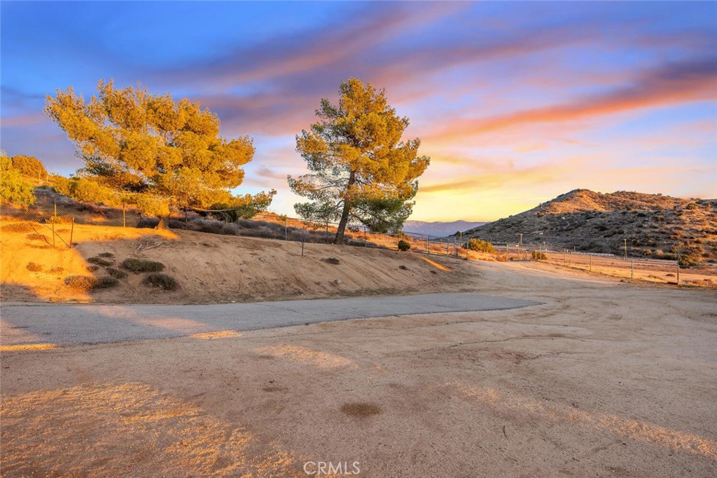 Custom Agua Dulce (CADUL) - Residential