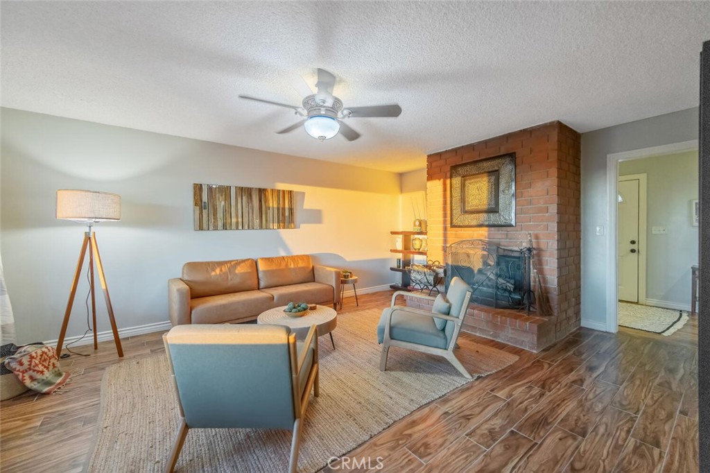 Custom Agua Dulce (CADUL) - Residential