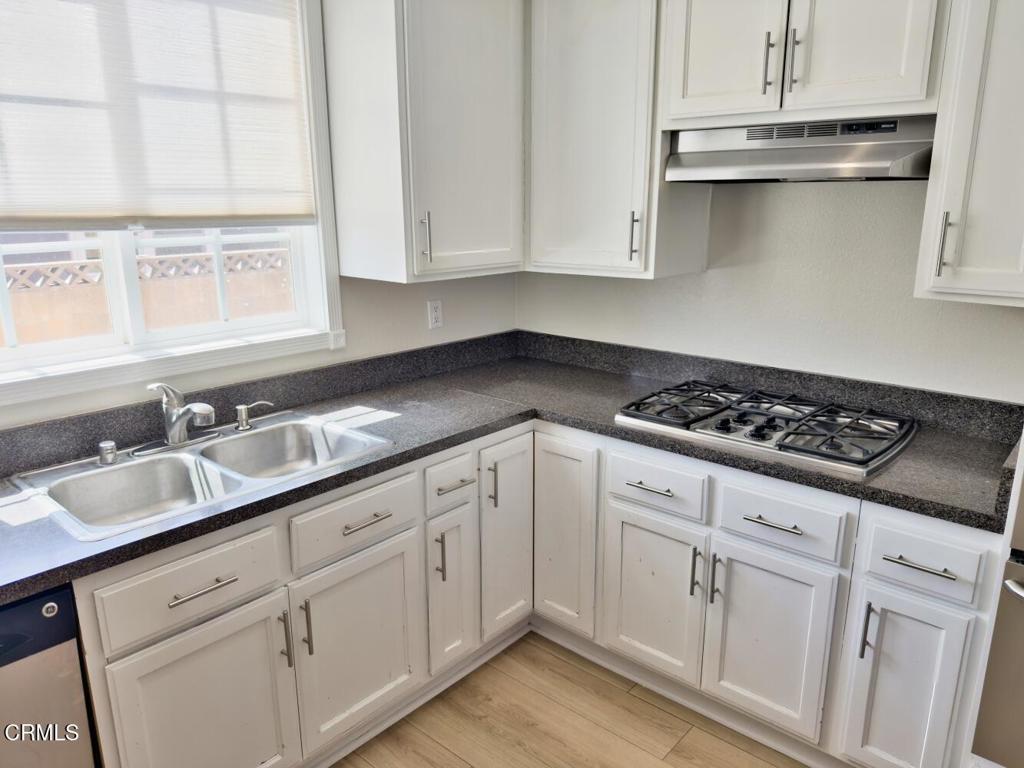 Sunshine 4 - 1528 - Residential