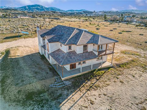 Photo of 5040 E Avenue T8, Palmdale, CA 93552 (MLS # CV26038232)