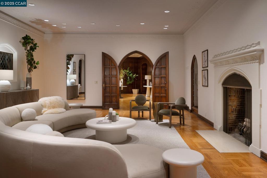 PIEDMONT - Residential