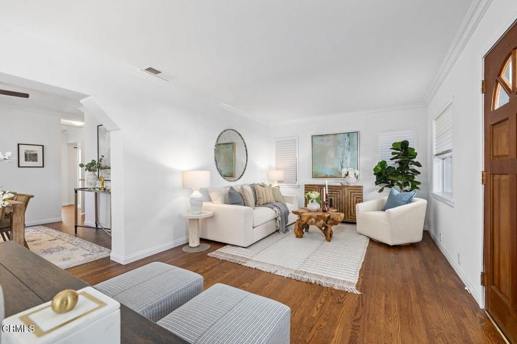 Photo of 636 W Lime Avenue, Monrovia, CA 91016 (MLS # P1-25471)