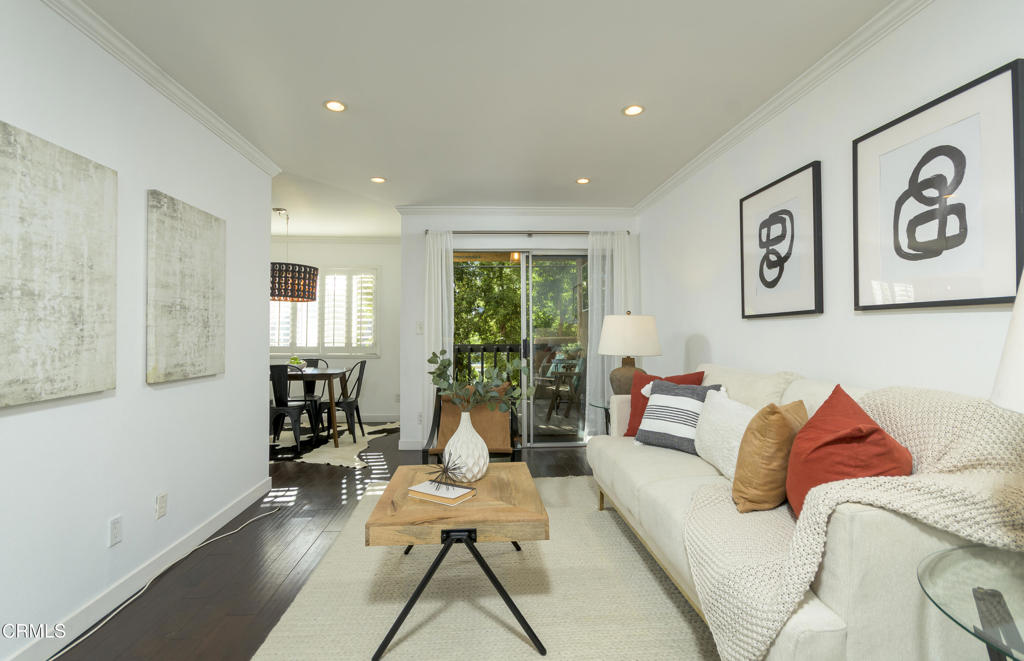 355 S Madison 212