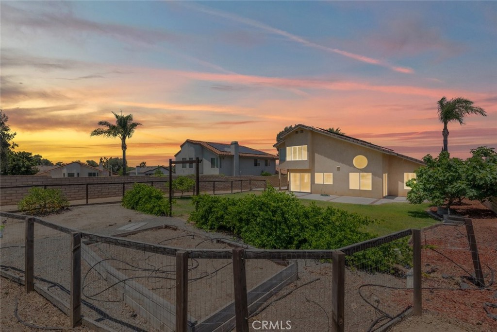 16783 Lake Knoll
