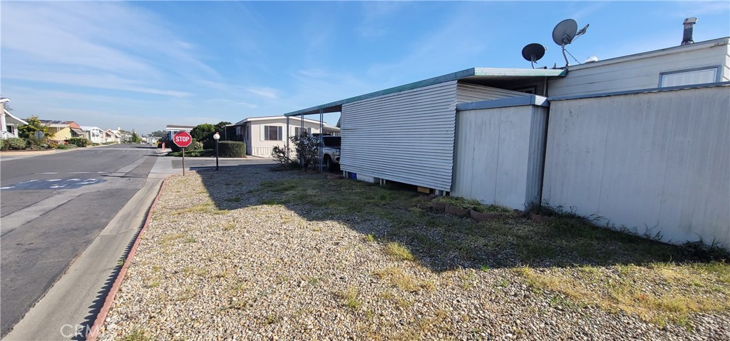 1065 Lomita Boulevard 13