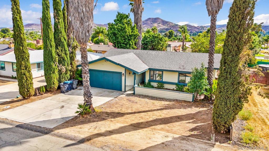 23589 Vista Way