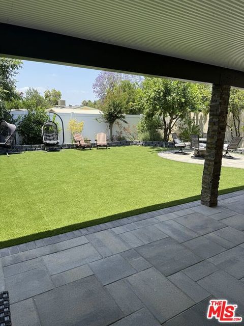Tiny photo for 7627 Encino Avenue, Northridge, CA 91325 (MLS # 25602299)