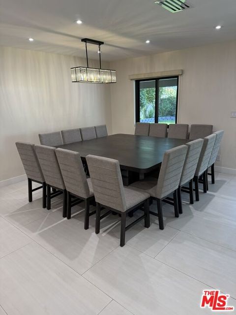 Tiny photo for 7627 Encino Avenue, Northridge, CA 91325 (MLS # 25602299)