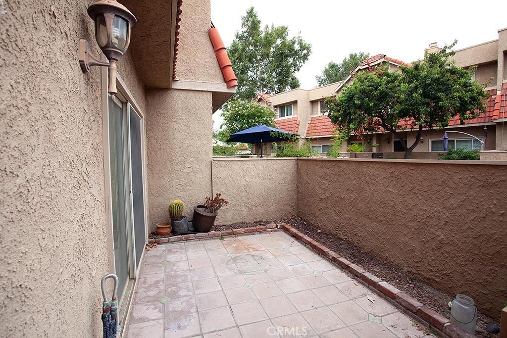 Photo of 17952 River Circle Cir #3, Canyon Country, CA 91387 (MLS # SR25164979)