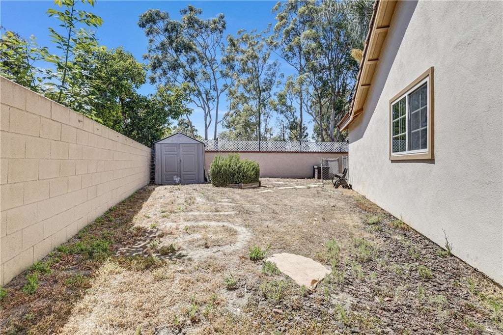 23801 Lindley, Mission Viejo CA 92691 - Photo 31