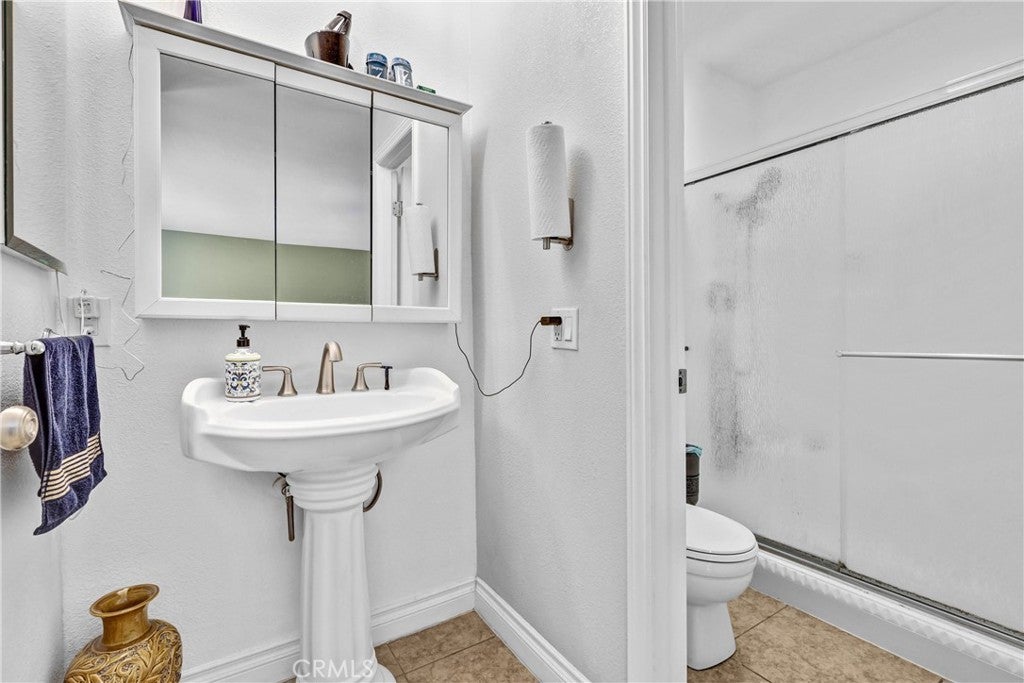 23801 Lindley, Mission Viejo CA 92691 - Photo 21
