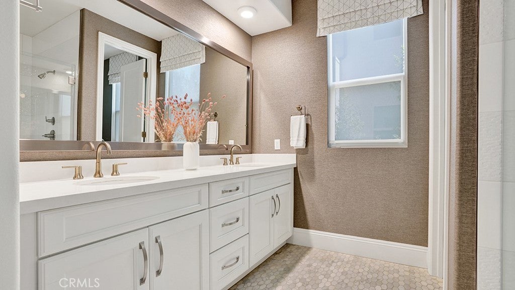 111 Frame, Irvine CA 92618 - Photo 14