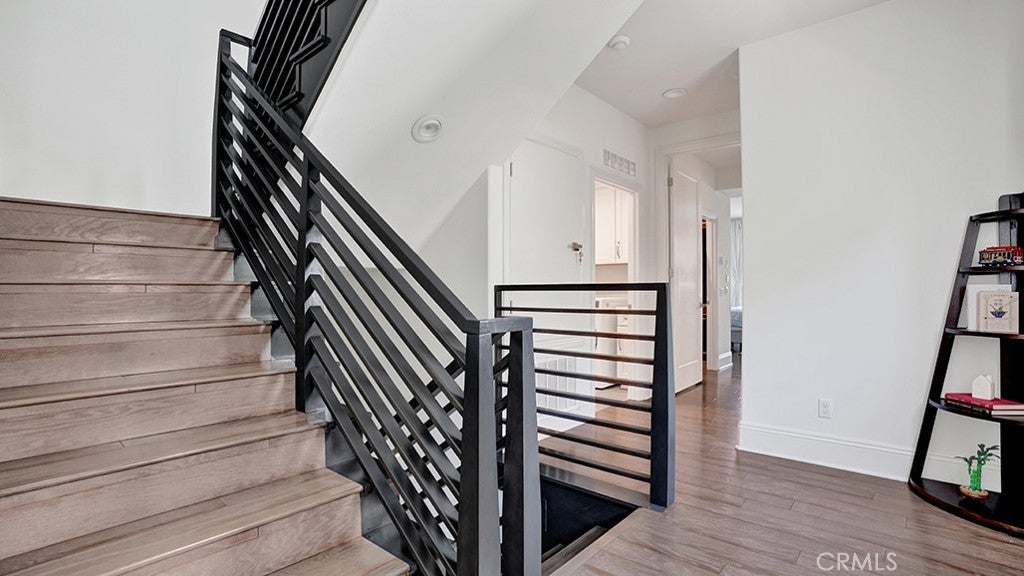 111 Frame, Irvine CA 92618 - Photo 11