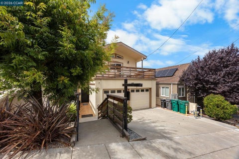 Photo of 3685 Virden Ave AVE, Oakland, CA 94619 (MLS # 41145551)