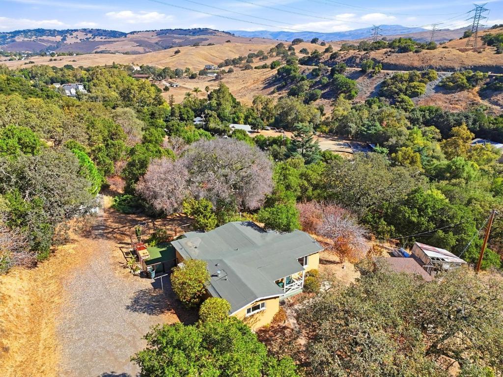 21111 Almaden Road
