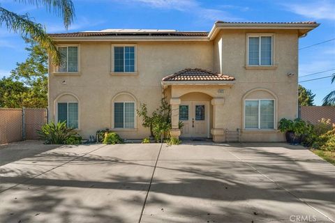 Photo of 3271 E Muscat Avenue, Fresno, CA 93725 (MLS # FR25180160) Photo of 3271 E Muscat Avenue, Fresno, CA 93725 (MLS # FR25180160)