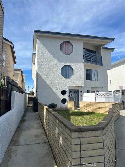 Photo of 16631 Dolores Lane #B, Huntington Beach, CA 92649 (MLS # OC26040949)