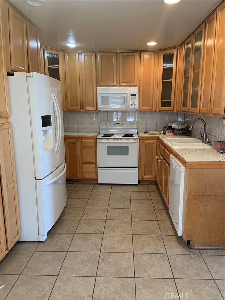 1187 E 3rd