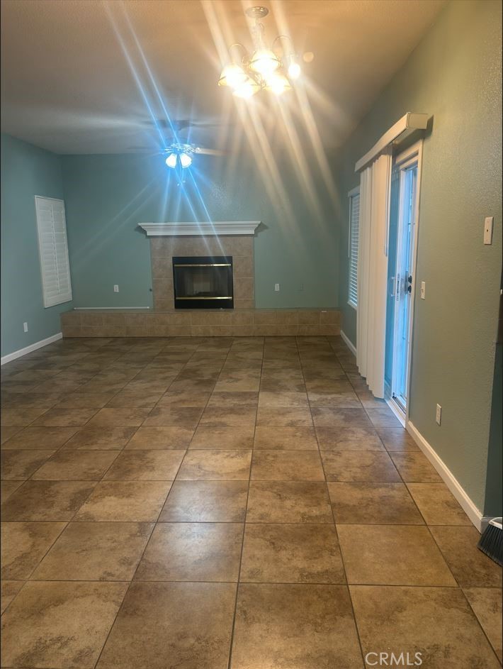 14727 Honeysuckle Street