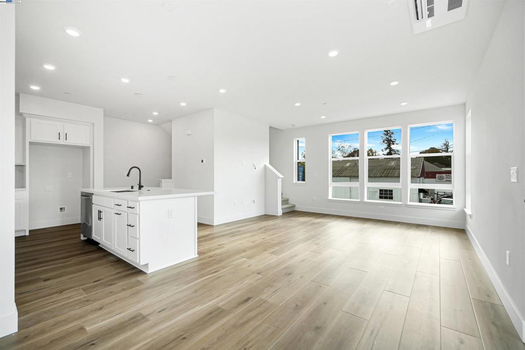 ALAMEDA - Residential