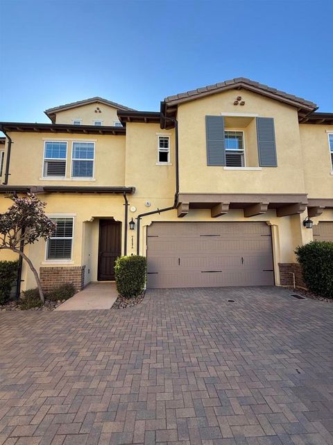 Photo of San Diego, CA 92127 (MLS # 260008027SD)