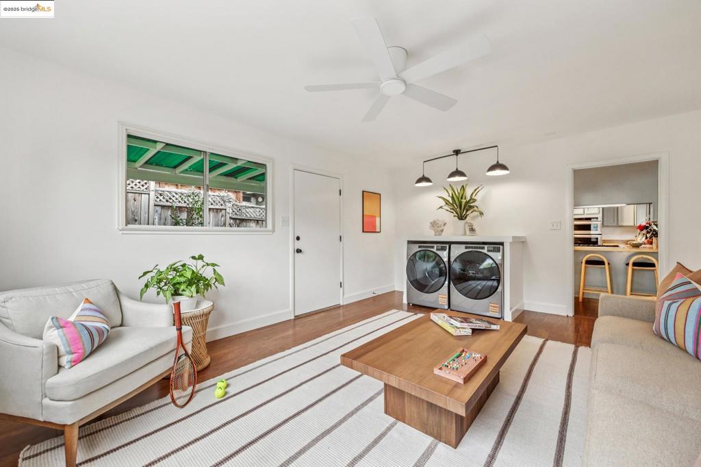 PIEDMONT AVENUE - Residential