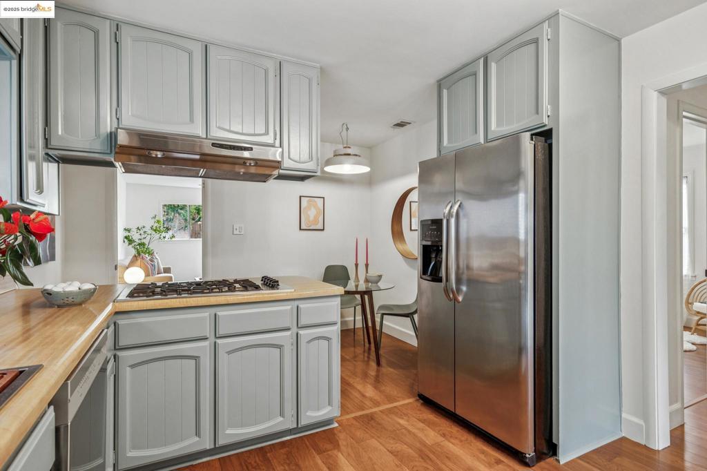 PIEDMONT AVENUE - Residential
