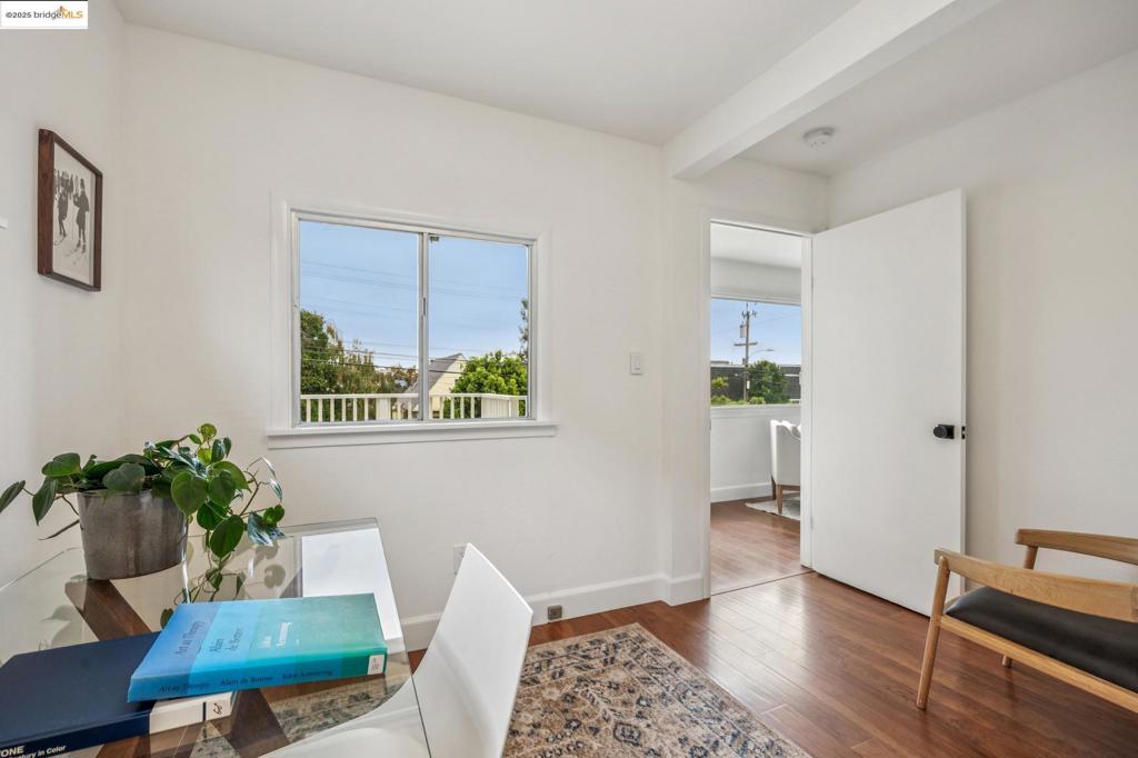 PIEDMONT AVENUE - Residential