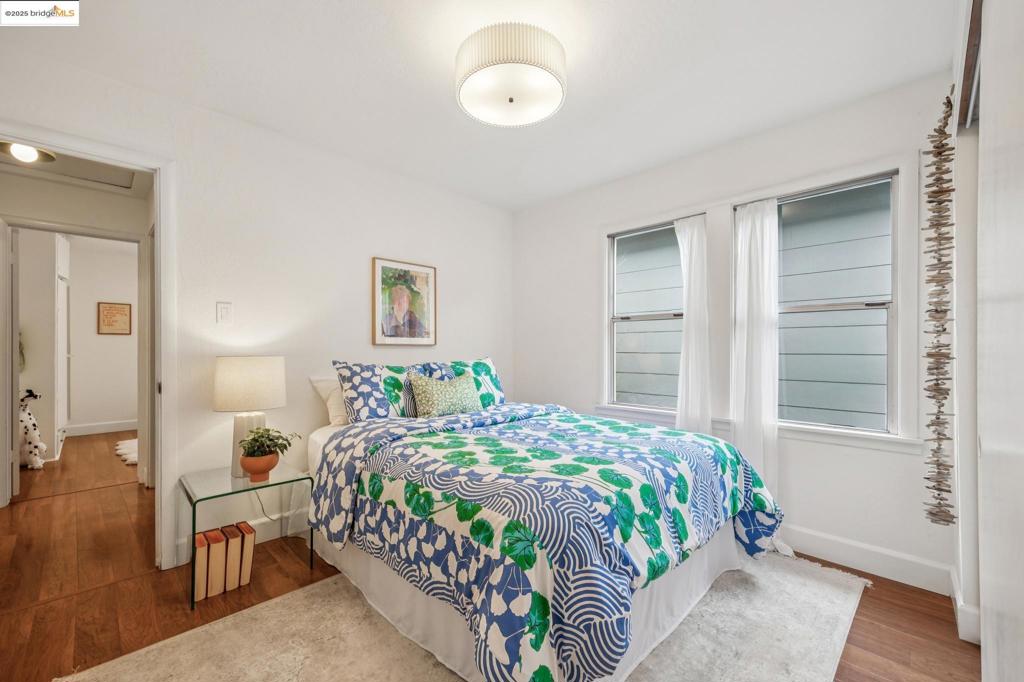 PIEDMONT AVENUE - Residential