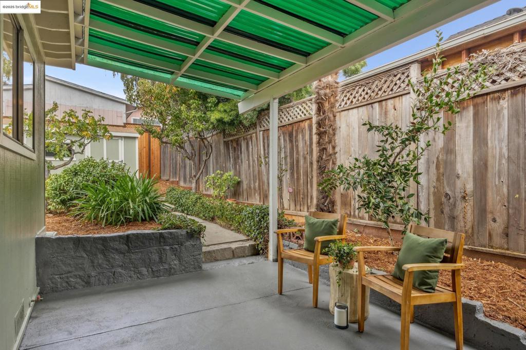 PIEDMONT AVENUE - Residential