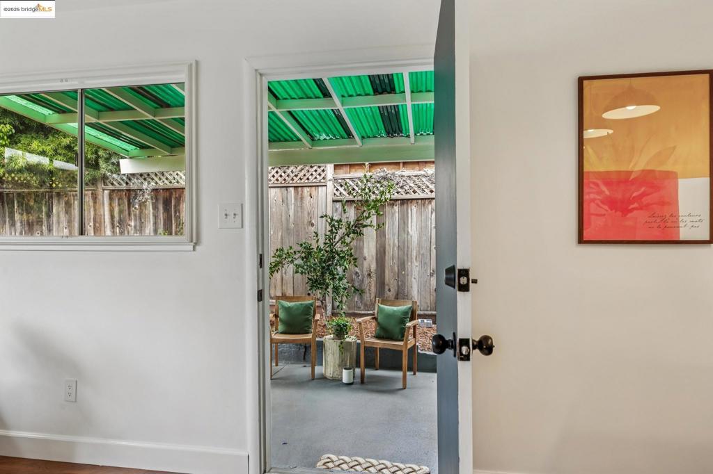 PIEDMONT AVENUE - Residential