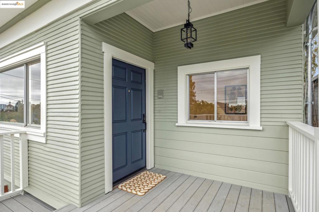PIEDMONT AVENUE - Residential