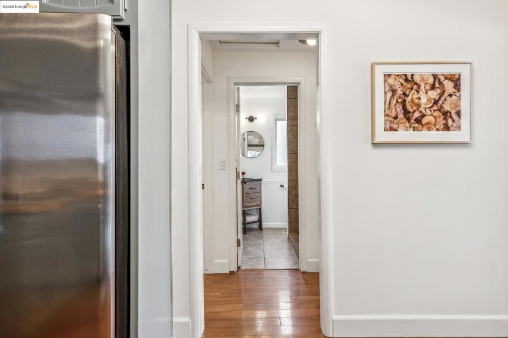 PIEDMONT AVENUE - Residential