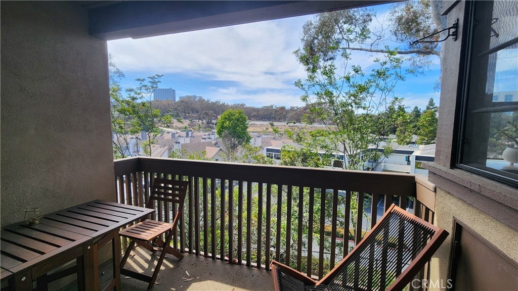 8860 Villa La Jolla Drive 215, La Jolla CA 92037
