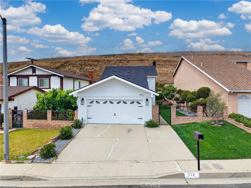 872 W Ashiya Rd