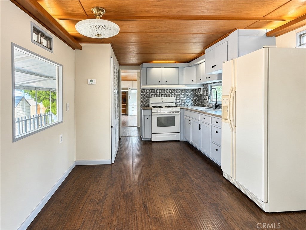 10701 G Avenue 12