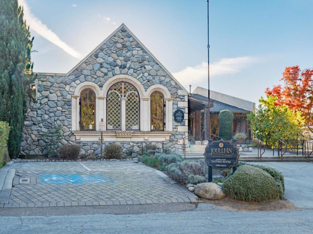 20300 Cachagua Road