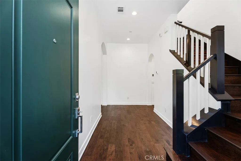 Irvine, California 92618, United States, 4 Bedrooms Bedrooms, ,4 BathroomsBathrooms,Residential,Active,207690