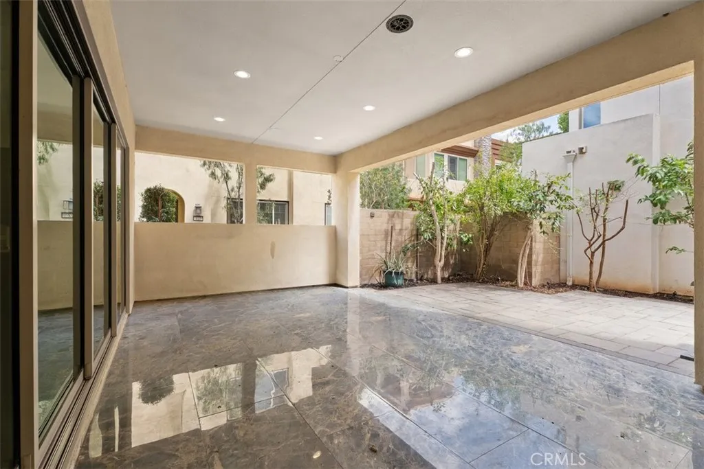 Irvine, California 92618, United States, 4 Bedrooms Bedrooms, ,4 BathroomsBathrooms,Residential,Active,207690