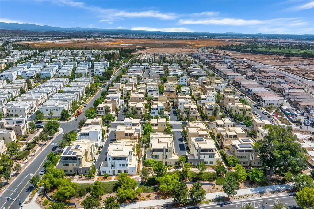 Irvine, California 92618, United States, 4 Bedrooms Bedrooms, ,4 BathroomsBathrooms,Residential,Active,207690