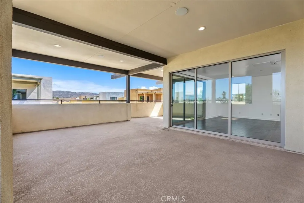 Irvine, California 92618, United States, 4 Bedrooms Bedrooms, ,4 BathroomsBathrooms,Residential,Active,207690