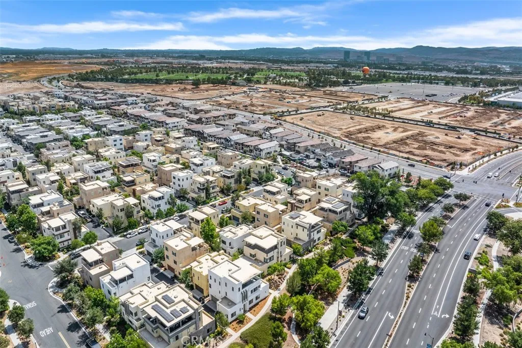 Irvine, California 92618, United States, 4 Bedrooms Bedrooms, ,4 BathroomsBathrooms,Residential,Active,207690