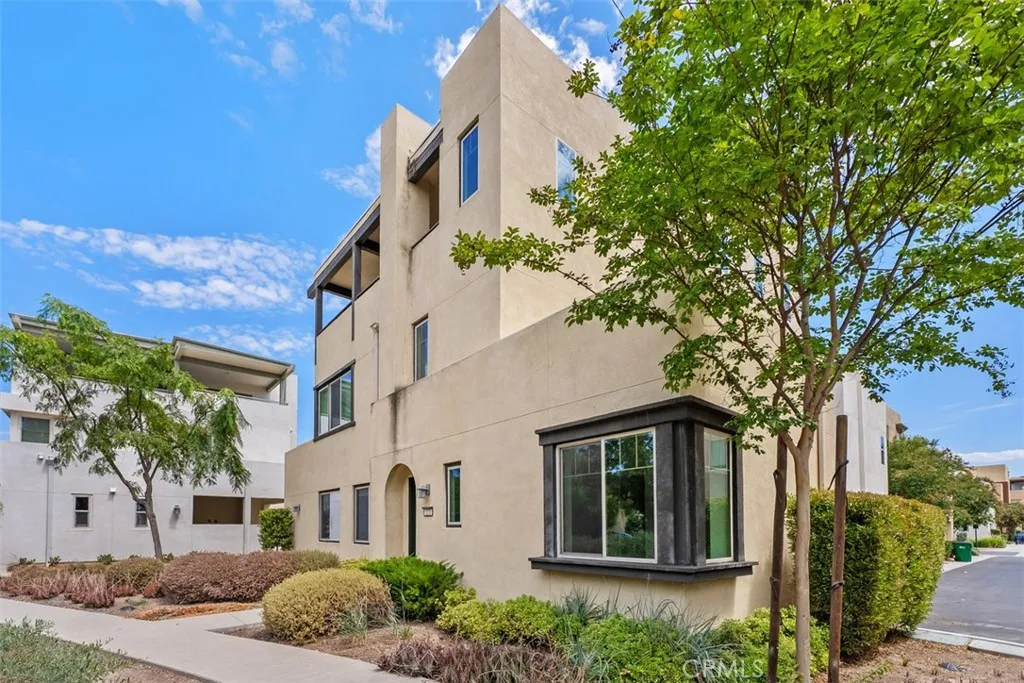 Irvine, California 92618, United States, 4 Bedrooms Bedrooms, ,4 BathroomsBathrooms,Residential,Active,207690 Irvine, California 92618, United States, 4 Bedrooms Bedrooms, ,4 BathroomsBathrooms,Residential,Active,207690