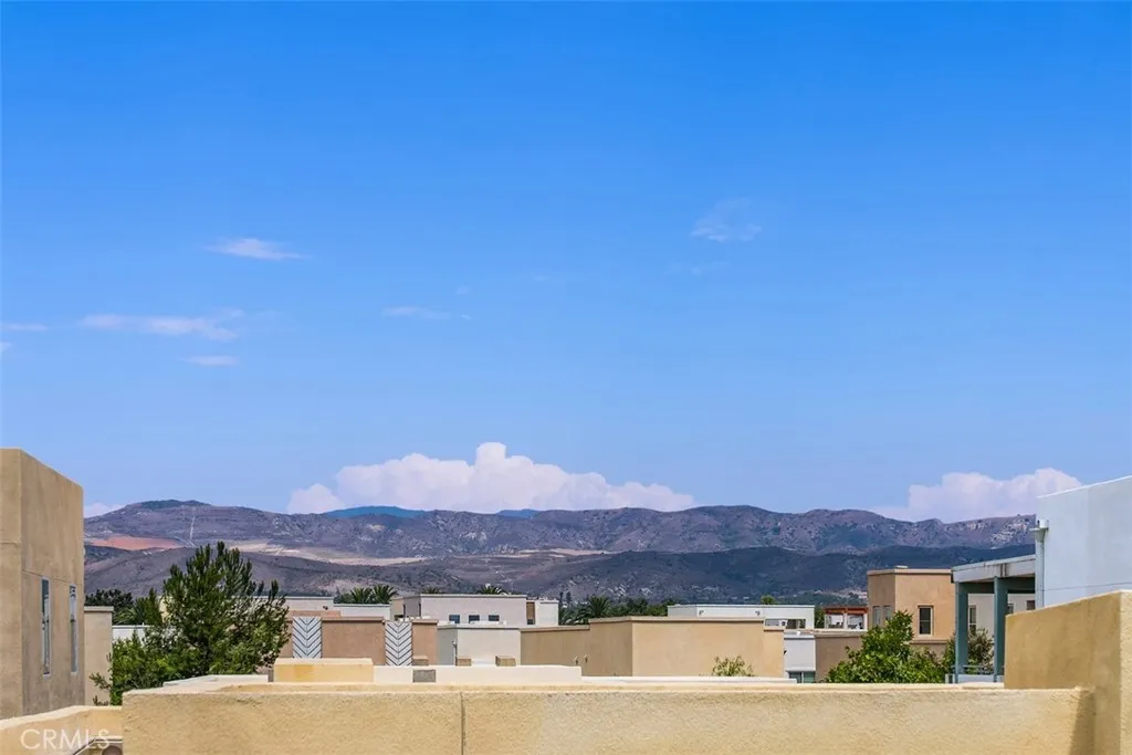 Irvine, California 92618, United States, 4 Bedrooms Bedrooms, ,4 BathroomsBathrooms,Residential,Active,207690