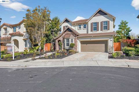Photo of 257 Wimbledon Ct Ct, San Ramon, CA 94582 (MLS # 41125842)