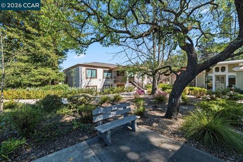 Photo of 1217 Leisure Ln Ln #5, Walnut Creek, CA 94595 (MLS # 41127997)