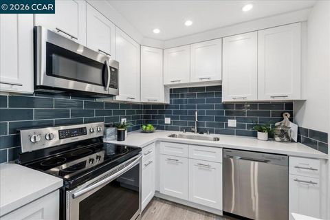 Photo of 1217 Leisure Ln Ln #5, Walnut Creek, CA 94595 (MLS # 41127997)