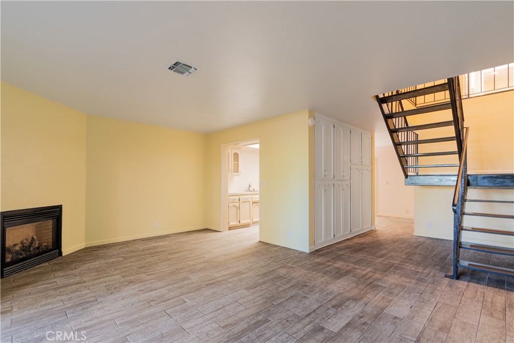 158 Flag Way