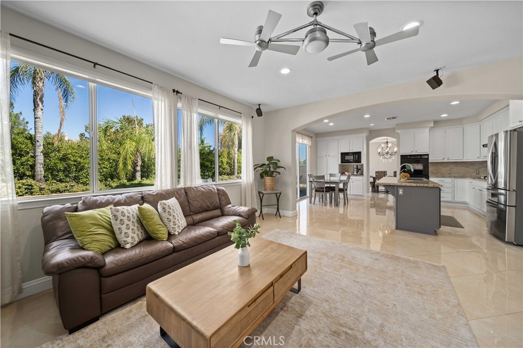 Pacific Summit (PSUM) - Residential