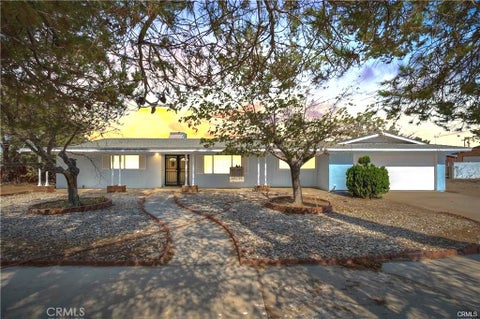 Photo of 8941 Cottonwood AVE, Hesperia, CA 92345 (MLS # IV26189766)